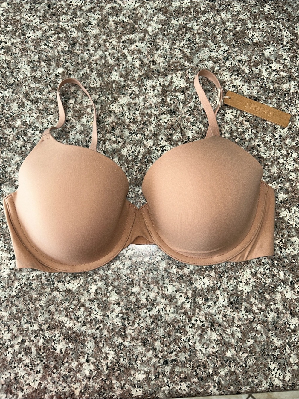 SKIMS Fits Everybody T-Shirt Bra - Sienna